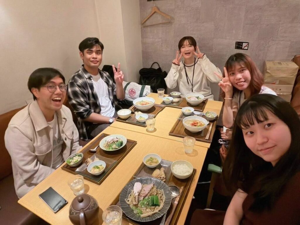ともたびメンバーの集合写真